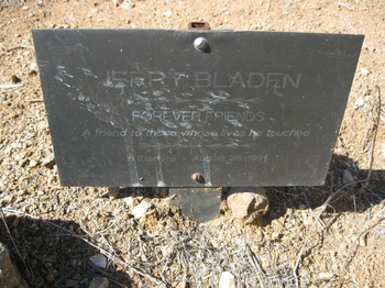 Bladen, Jerry Lee gravesite