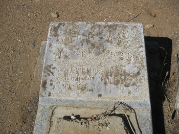 Off, Johann 'John' gravesite