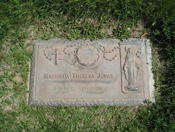 Jonas, Mathilda Theresa gravesite