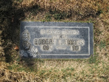 Justus, Robert Lee gravesite