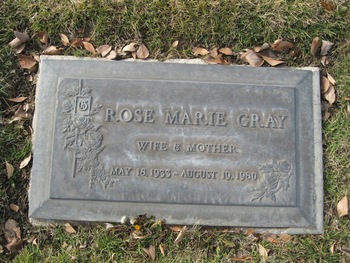 Gray,   Rose Marie gravesite