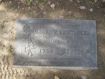 Kightlinger, Mildred gravesite