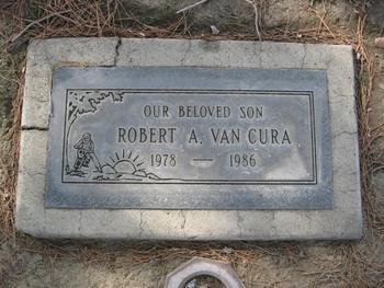 Van Cura,   Robert Al gravesite