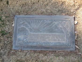 Skidmore, Howard Brown gravesite