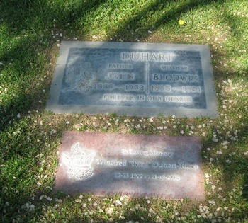 Duhart, Blodwin ('Lottie') gravesite