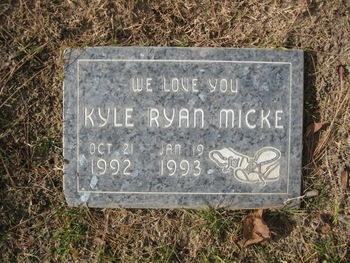 Micke, Kyle Ryan gravesite