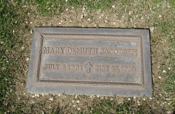 Jacobsen, Mary gravesite