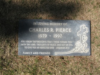 Pierce, Charles Ray gravesite
