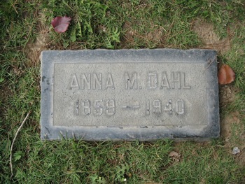 Dahl, Anna M gravesite