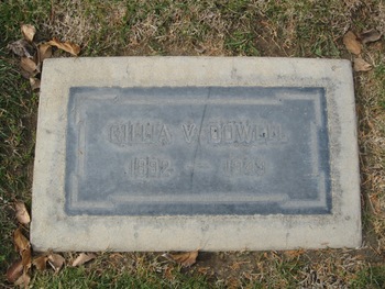 Dowell, Gillia Valentine gravesite