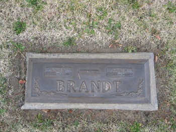Brandt, Annie Mae gravesite