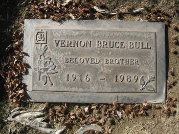 Bull, Vernon Bruce gravesite