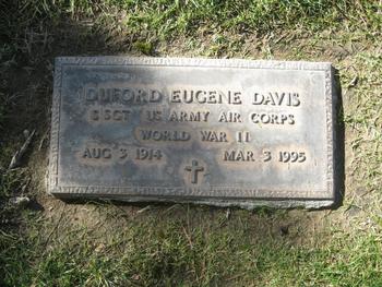 Davis, Duford Eugene gravesite