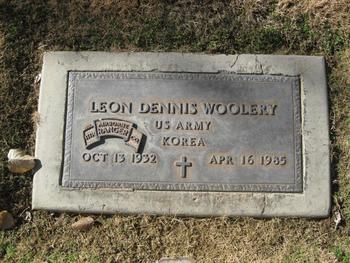 Woolery, Leon Dennis gravesite