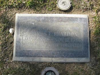 Reardon,   James Eugene gravesite