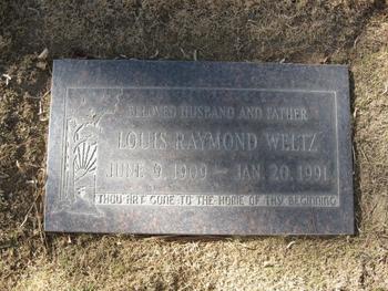 Weltz, Louis Raymond gravesite