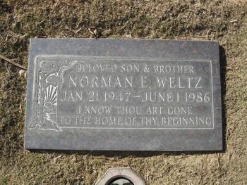Weltz, Norman Edward gravesite