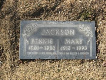 Jackson,   Bennie gravesite