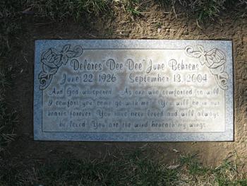 Behrens, Delores June ('Dee Dee') gravesite