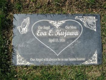 Kujawa, Eva Elaine gravesite