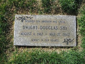 Shy, Dwight Douglas gravesite