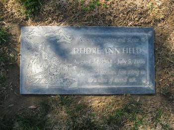 Fields, Deidre Ann gravesite