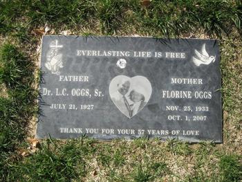 Oggs, L. C. gravesite