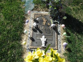 Volta, Angela C. gravesite