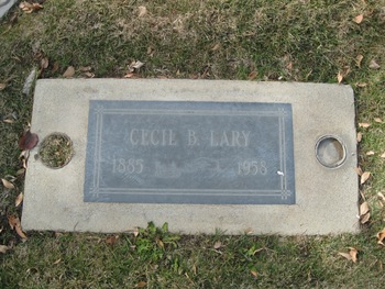 Lary, Cecil Blaine gravesite