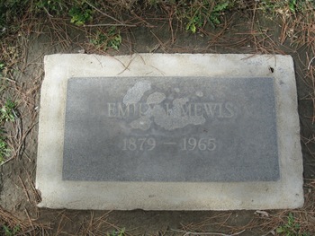 Mewis,   Emily I. gravesite