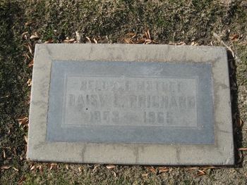 Prichard,   Daisy LaVesta gravesite