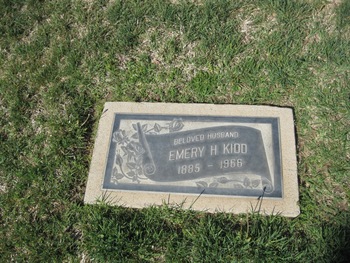 Kidd, Emery Hovey gravesite