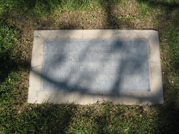 Escalera, Refugio Santos gravesite