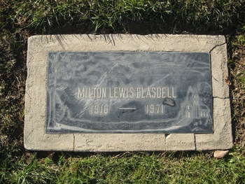 Blasdell, Milton Lewis gravesite