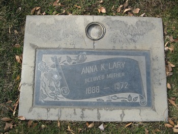 Lary, Antonia K. ('Anna') gravesite