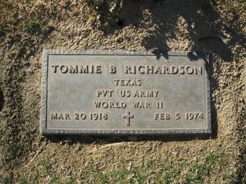 Richardson,   Tommie Bell gravesite