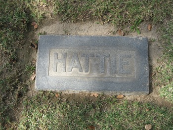 Thomas,   Hattie gravesite