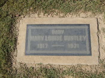 Duntley,   Mary Louise gravesite