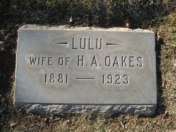 Oakes, Lulu gravesite