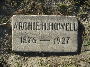 Howell, Archie gravesite