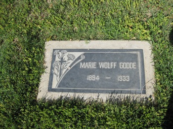 Godde, Marie Theresa Barbara ('May') gravesite