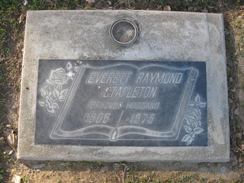 Stapleton, Everett Raymond gravesite
