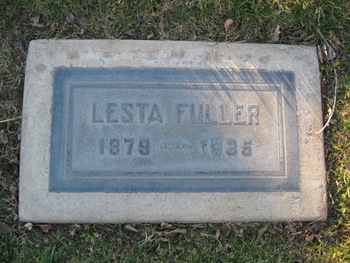 Fuller, Celesta June ('Lesta') gravesite
