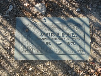 Bones, Louis Arthur gravesite