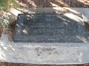 Loft, Judge Henry Livingston gravesite