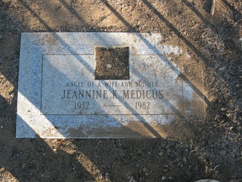 Medicus, Jeannine K. gravesite