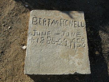 Mitchell, Bert gravesite