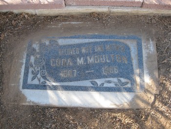 Moulton, Cora Minnie gravesite
