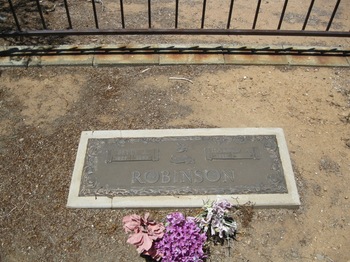 Robinson, Betty Juanita gravesite