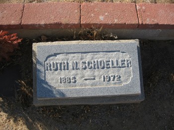 Schoeller,   Ruth Nuckolls gravesite